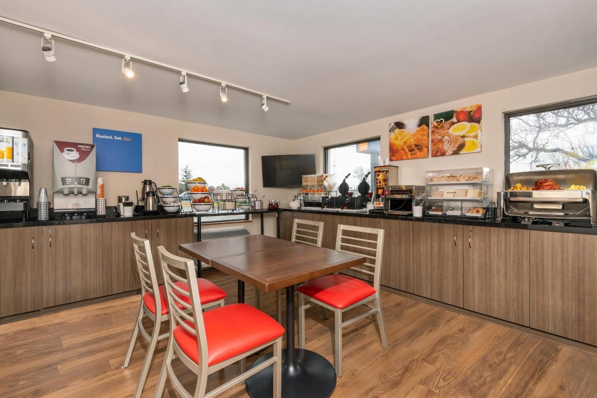 Comfort Inn Отава Екстериор снимка