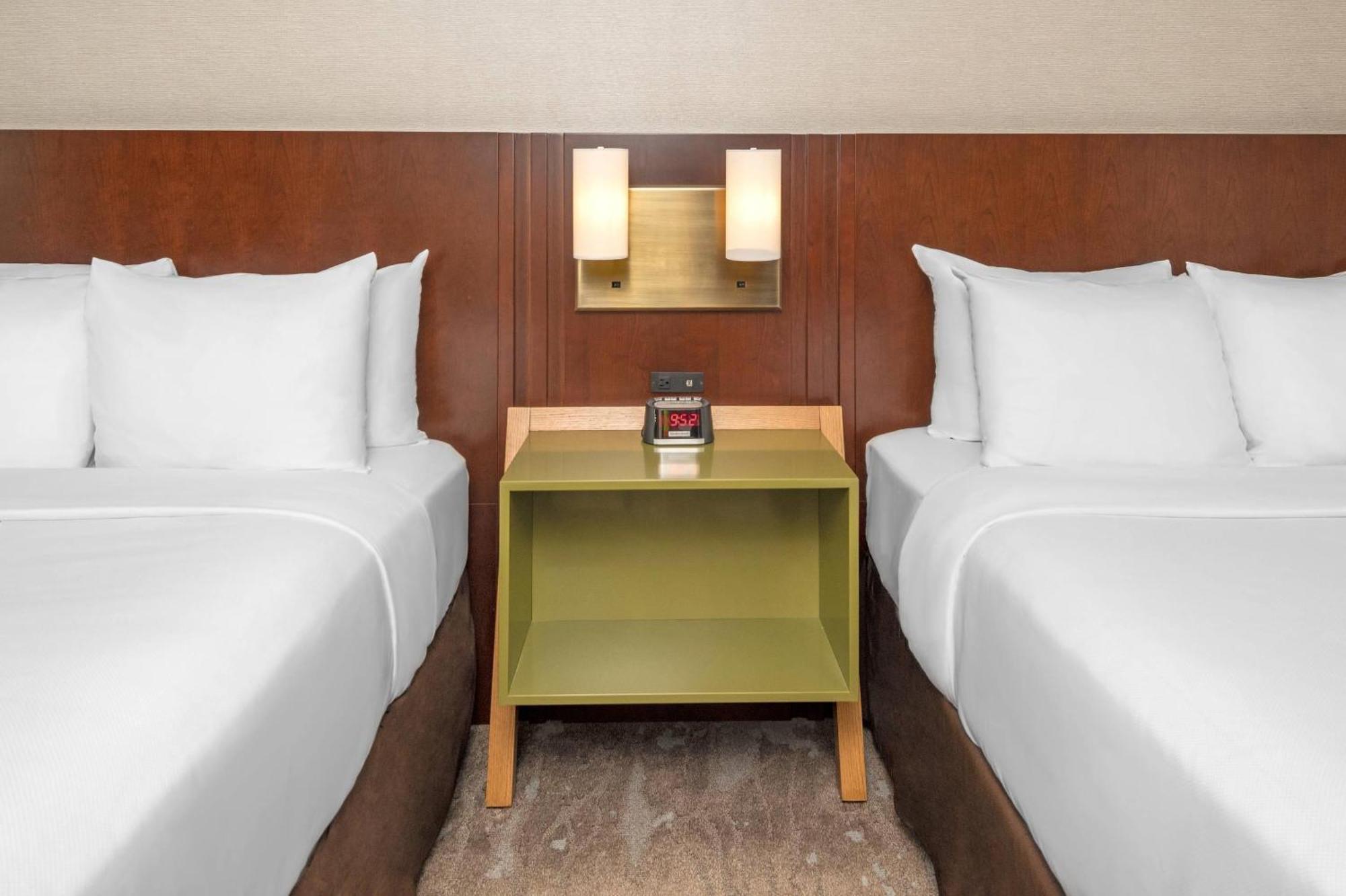 Comfort Inn Отава Екстериор снимка